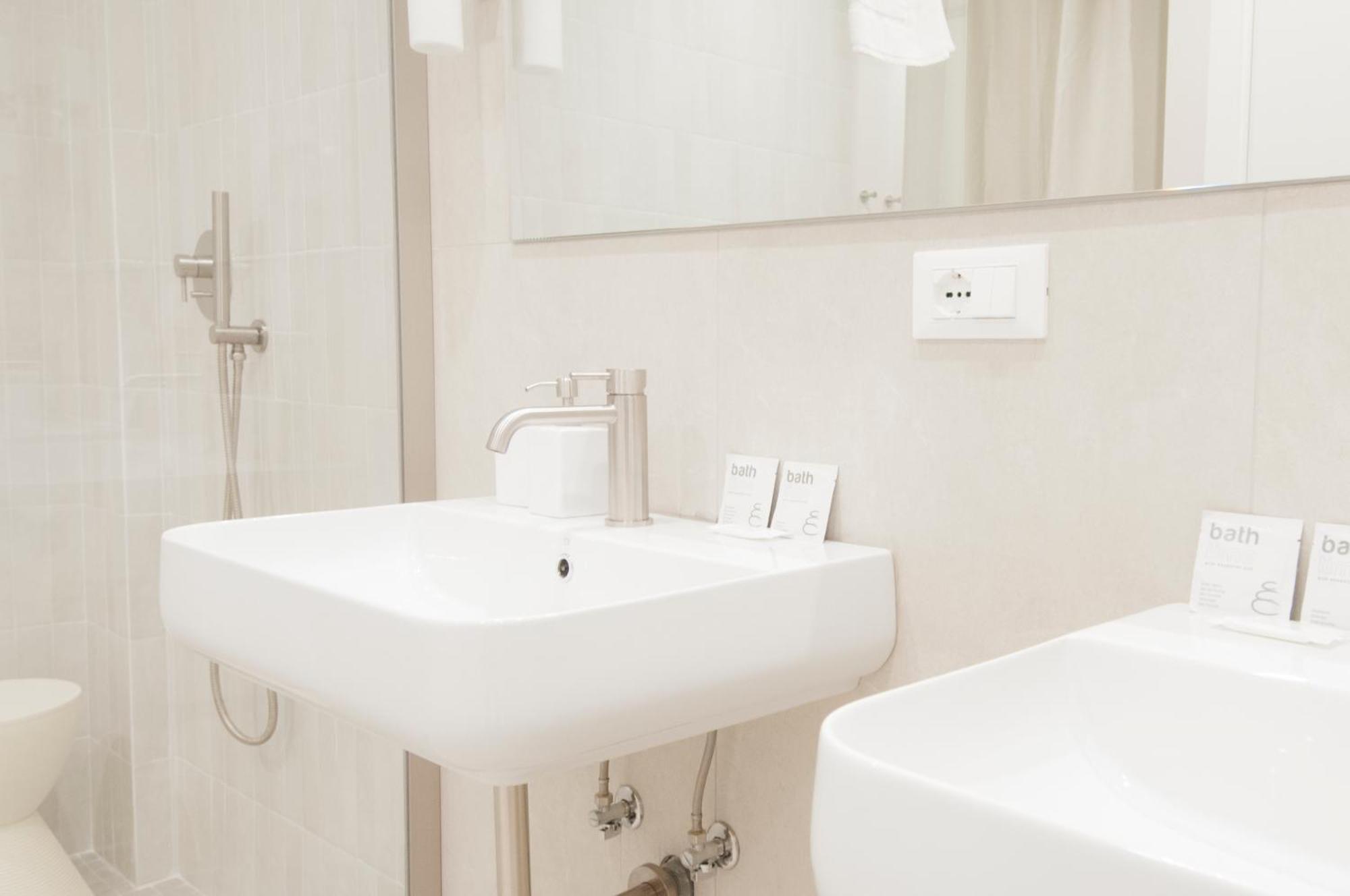 Brezza - Saffi Design Apartments - Ambrogiohost Bologna Buitenkant foto
